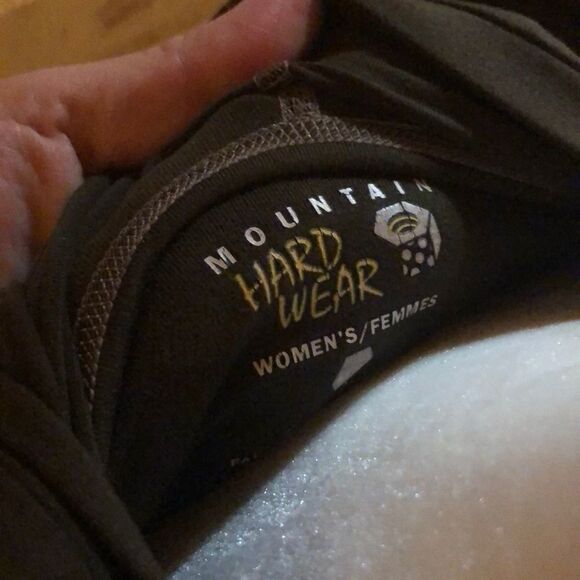 Mountain hardware women’s pullover with hoodie - Picture 5 of 5